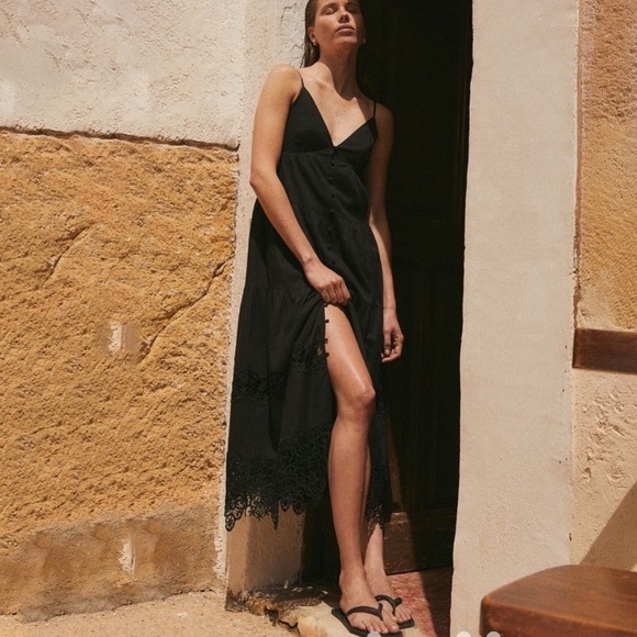 H&M Black Lace cut out dress - Picture 3 of 12